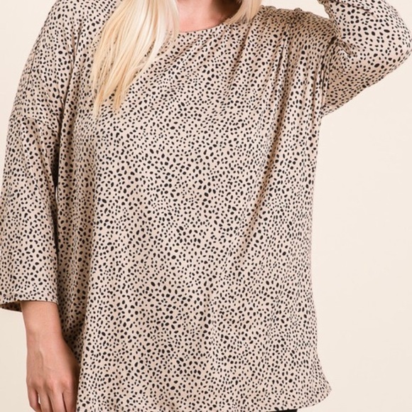 Plus Size Leopard Top - Picture 6 of 6